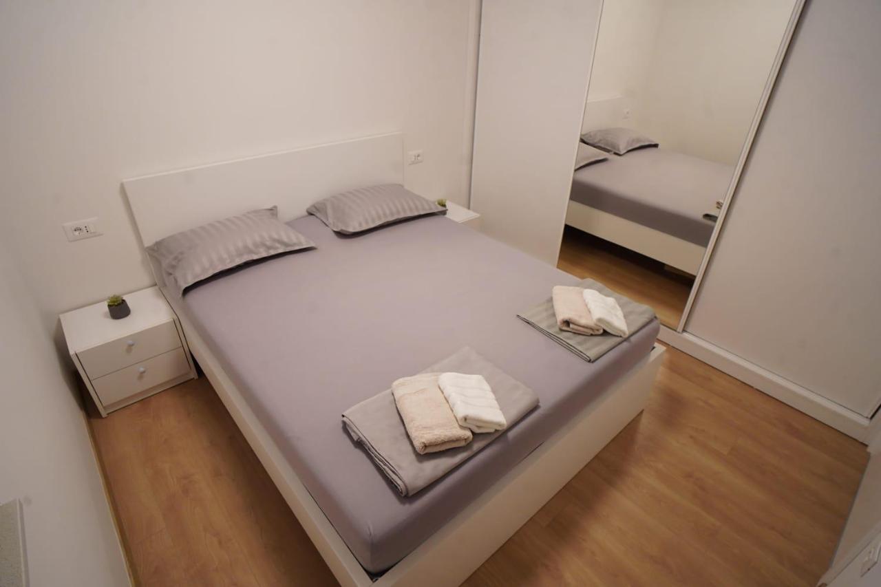 Apartman Kim Makarska Exteriör bild